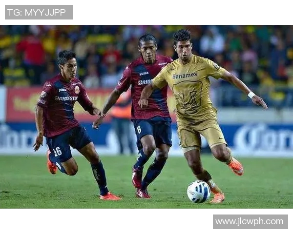 墨西哥美洲与普马斯的激烈对决展现足球魅力与团队精神