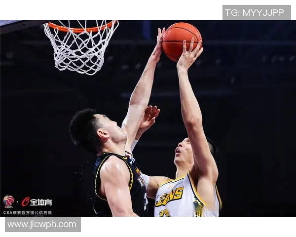 李晓旭：从普通学生到篮球明星的奋斗历程与心路历程分享