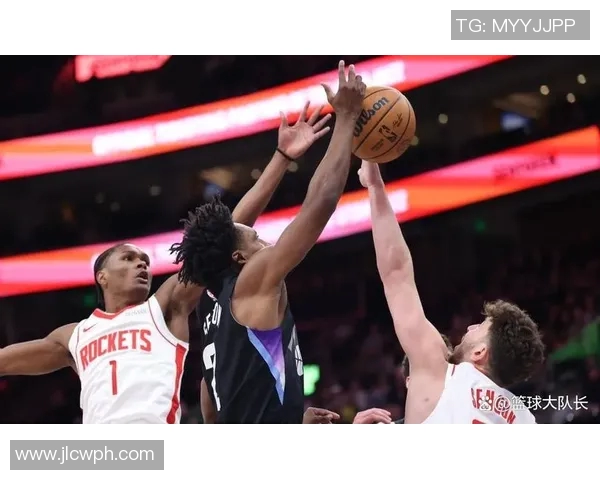 火箭队与爵士队激战四月三十日期待精彩对决与球员表现