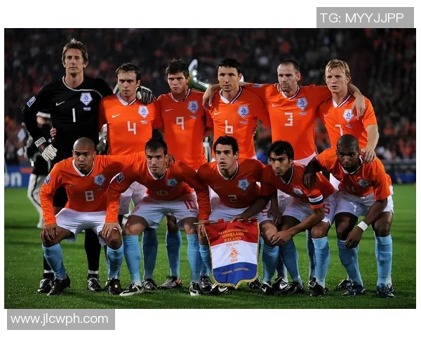 荷兰与阿根廷足球对决精彩回顾及赛况分析