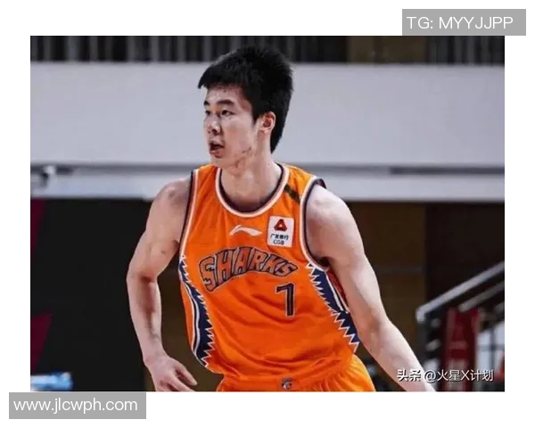 郭昊文:从篮球新星到职业生涯的崭新篇章探索与挑战并存的成长之路 郭昊文:从篮球新星到职业生涯的崭新篇章探索与挑战并存的成长之路