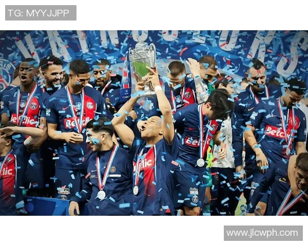 雷恩对阵巴黎的比赛比分预测分析及双方近期状态评估 雷恩对阵巴黎的比赛比分预测分析及双方近期状态评估