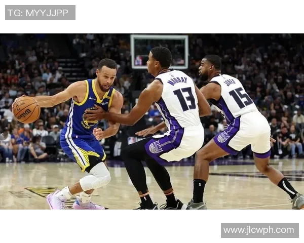 NBA季前赛精彩对决太阳队与国王队的激烈碰撞即将上演