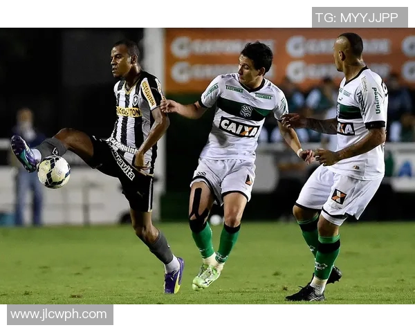 RB莱比锡90分钟激战展现球队实力与战术深度的精彩对决 RB莱比锡90分钟激战展现球队实力与战术深度的精彩对决