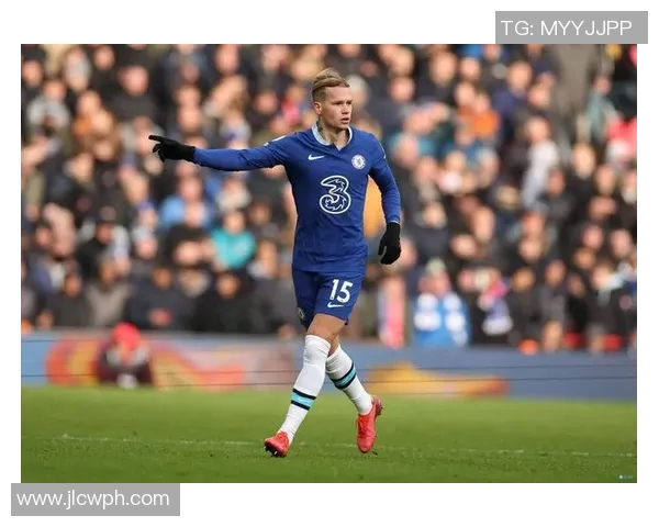 切尔西与利物浦激战回顾赛场精彩瞬间与战术分析